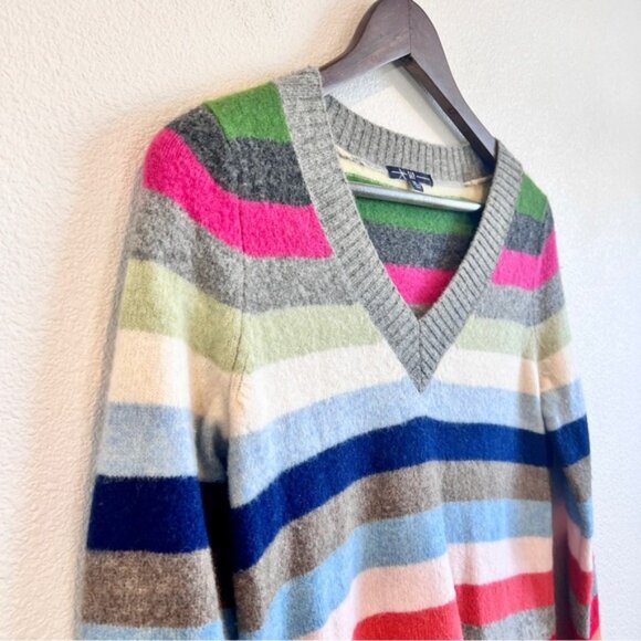 GAP 100% Lambswool Rainbow Stripe V-Neck Sweater Medium Multicolor Cozy - Picture 2 of 10